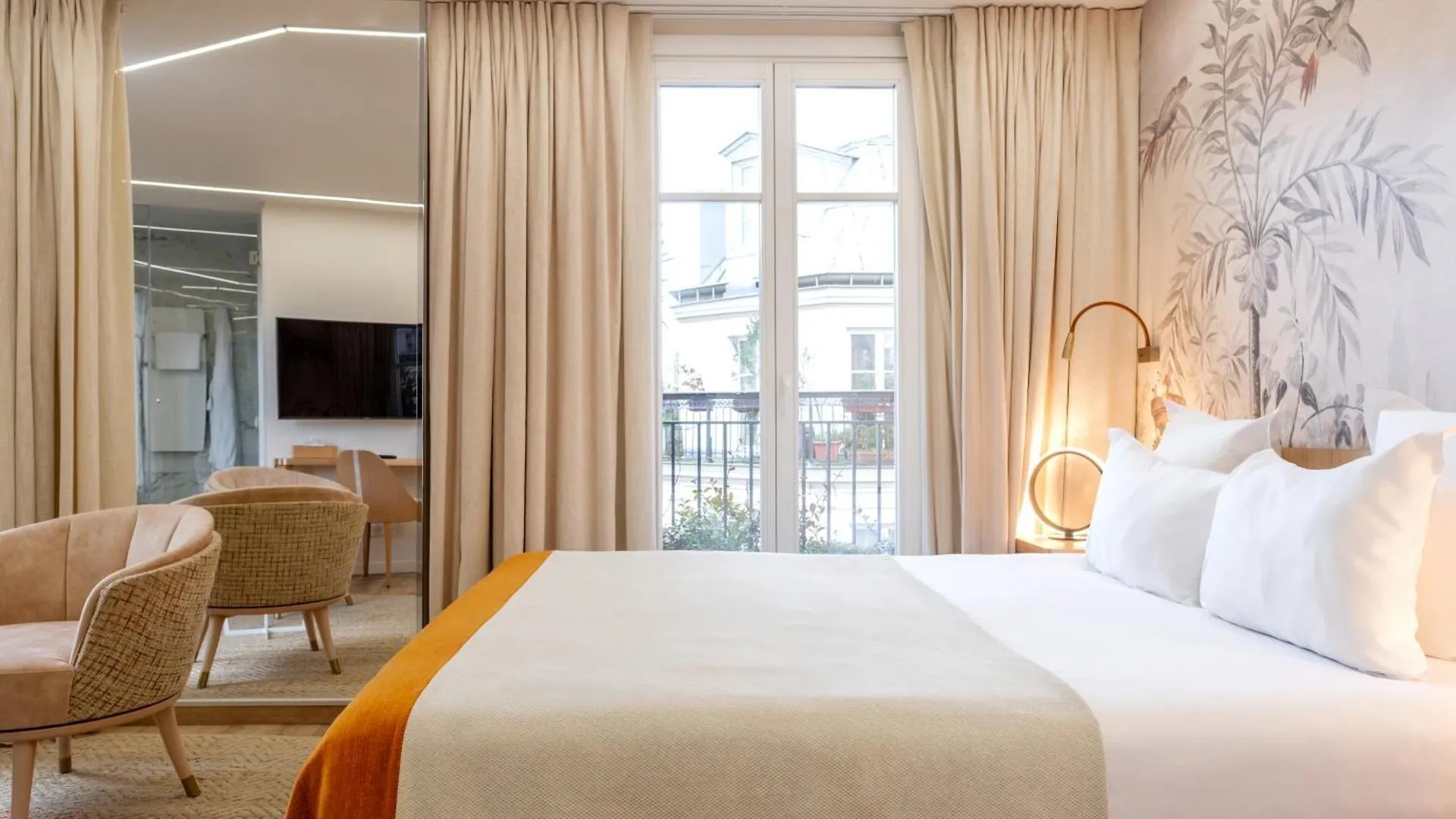 Grand Hotel Saint Michel Paris