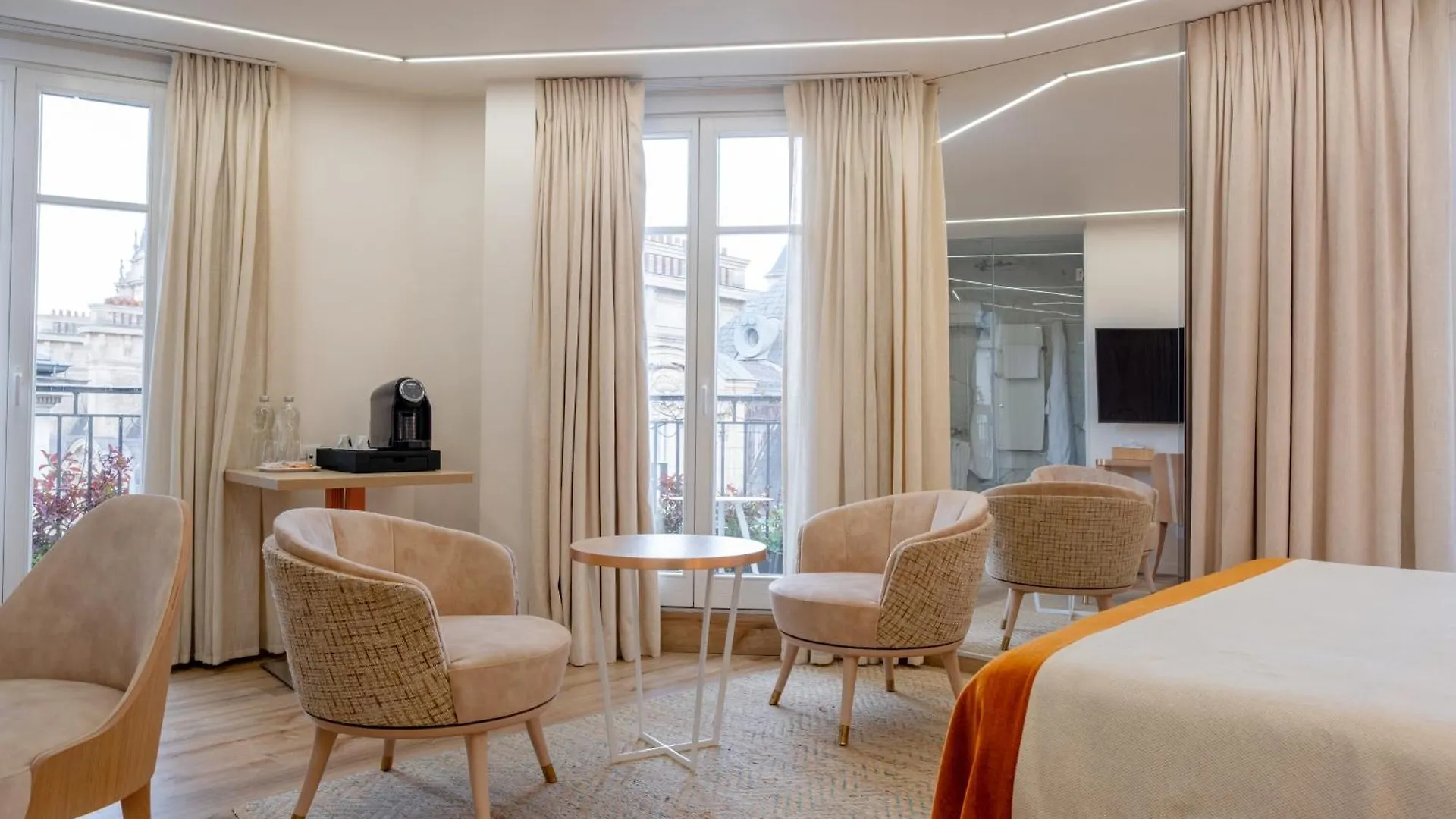 Grand Hotel Saint Michel Paříž