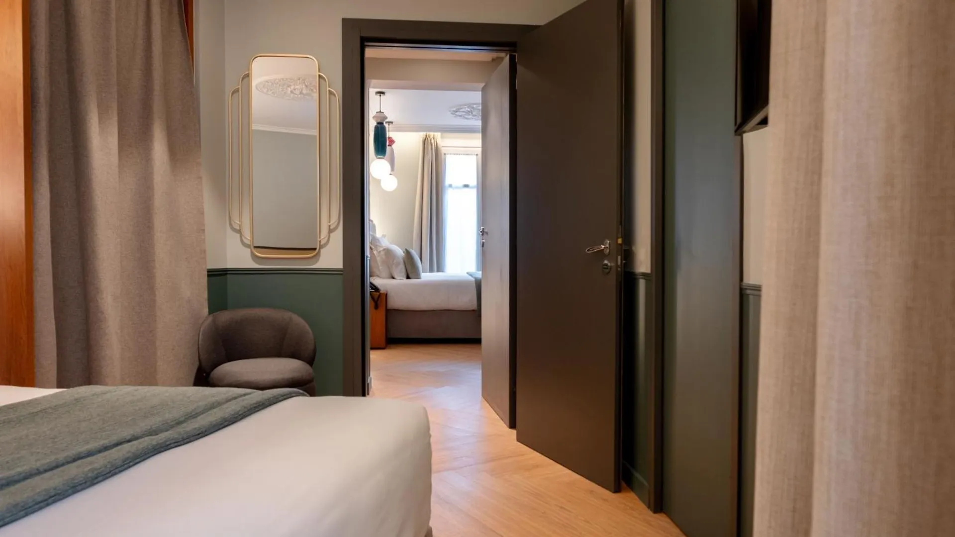 Grand Hotel Saint Michel Paris 4*,  France