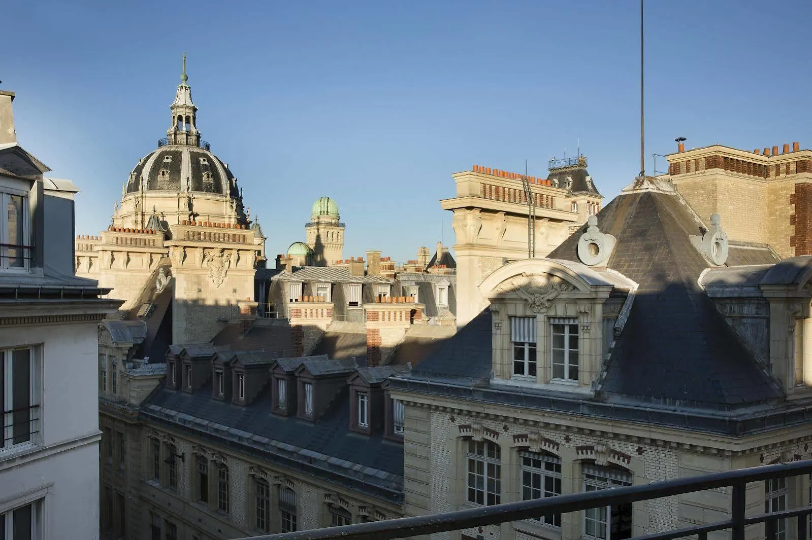 Grand Hotel Saint Michel Paris