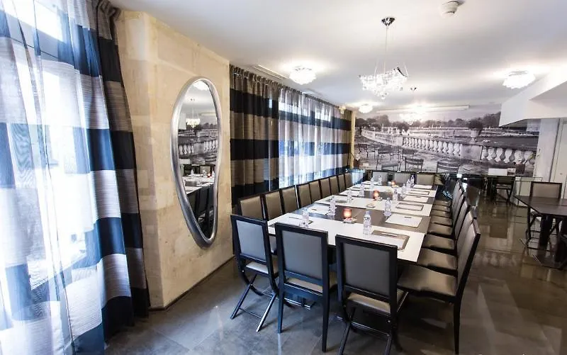 Grand Hotel Saint Michel Paris