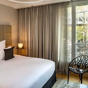 Hotel First Tour Eiffel, Paříž