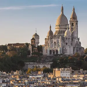 Apartment Abbesses Montmartre, Paris