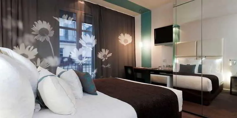 פריז Grand Hotel Saint Michel