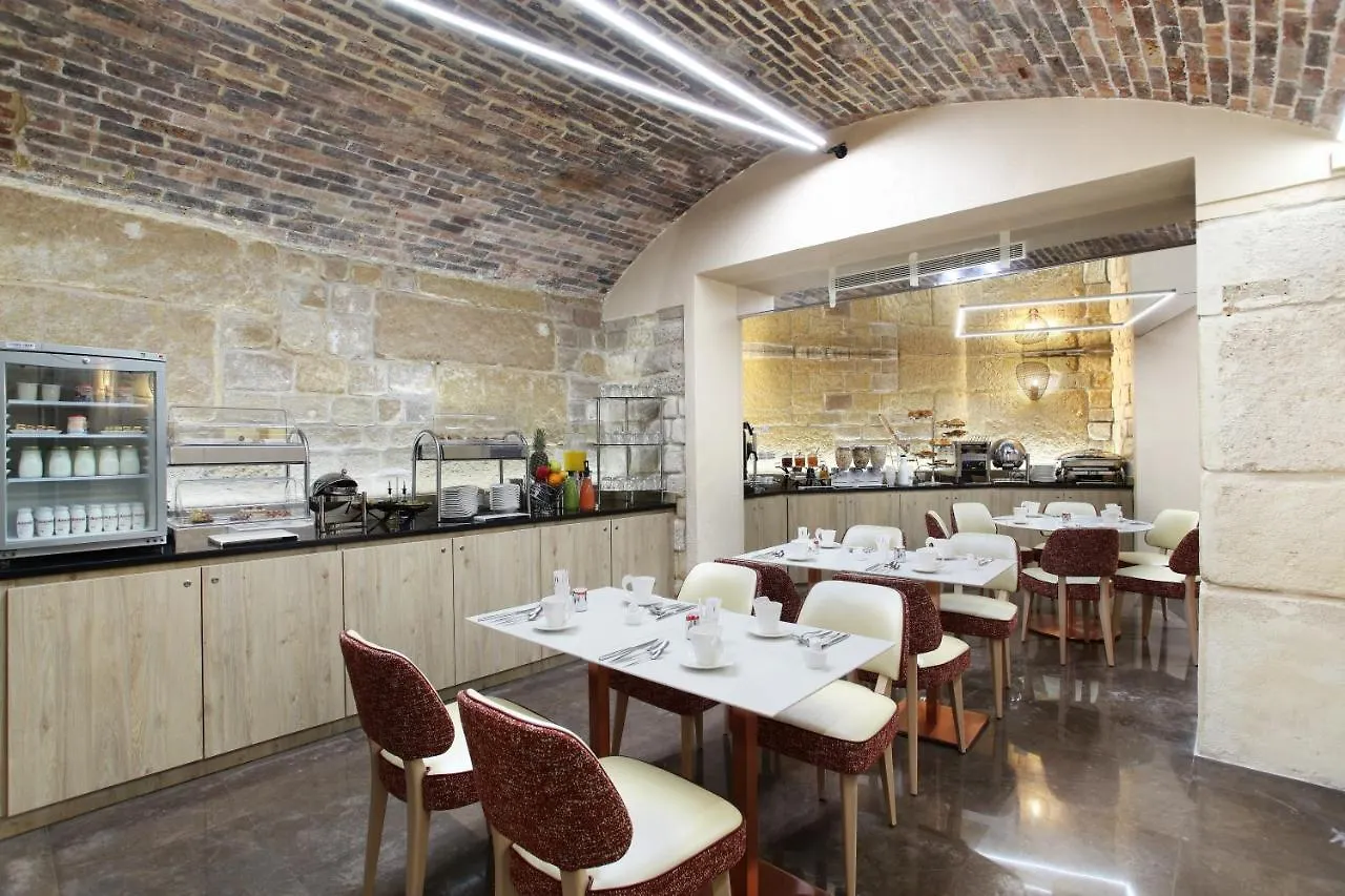 Grand Hotel Saint Michel Parijs